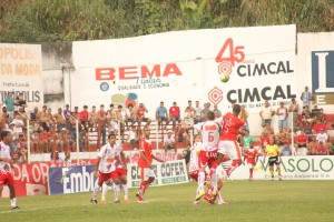 Jogando em casa Guarani de Divinópolis é derrotado pelo ferido Uberaba – Bugre perde invencibilidade e chance de liderança do Campeonato Mneiro jogo guarani